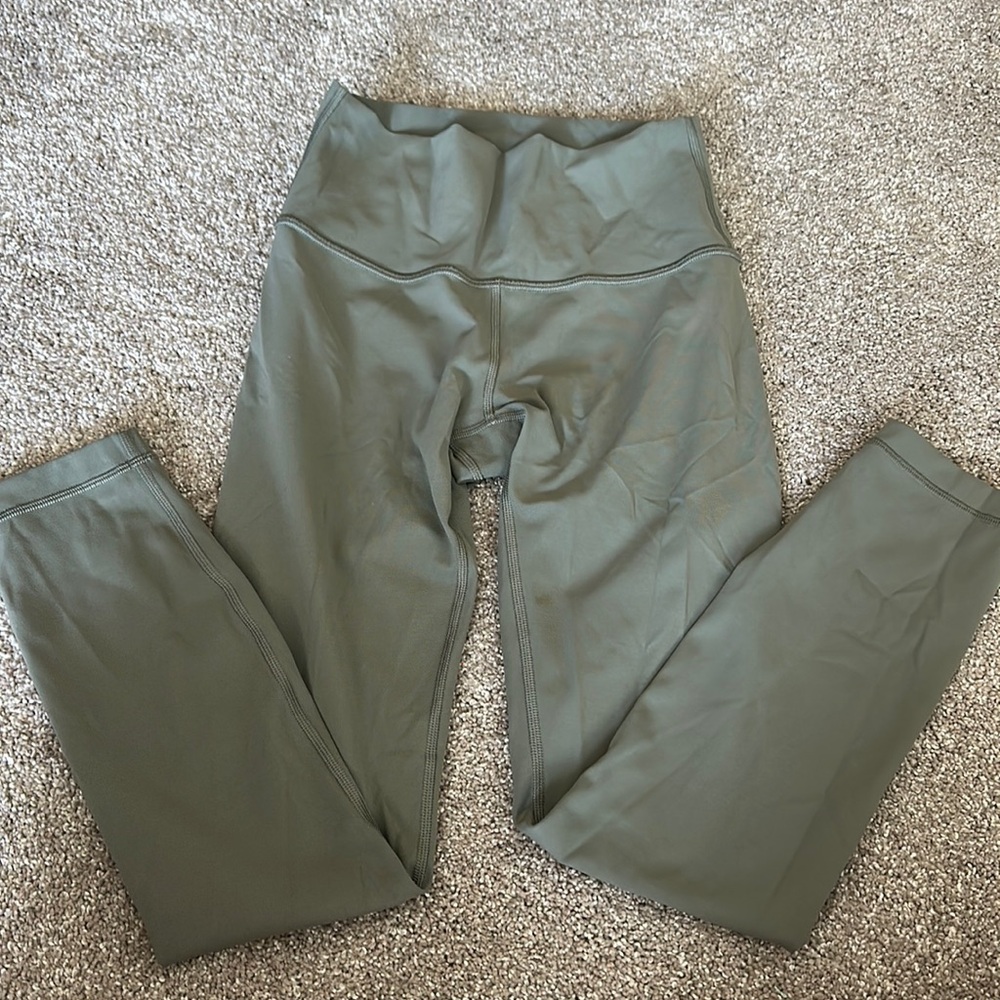 Lululemon Luxtreme Wunder Under - Sz 4